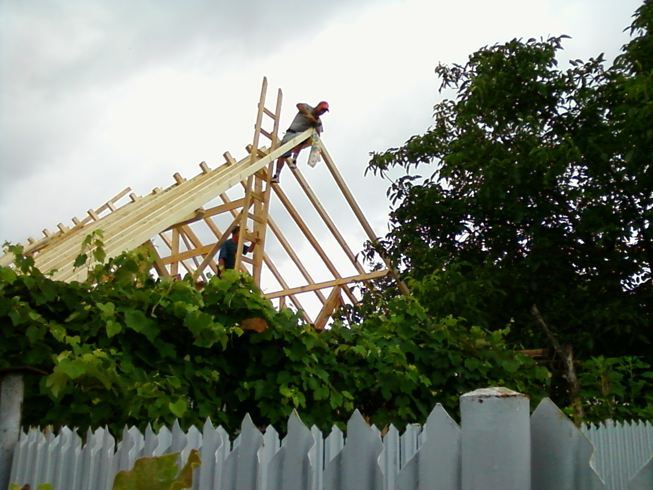 Construcția la casă începută în iunie 2011