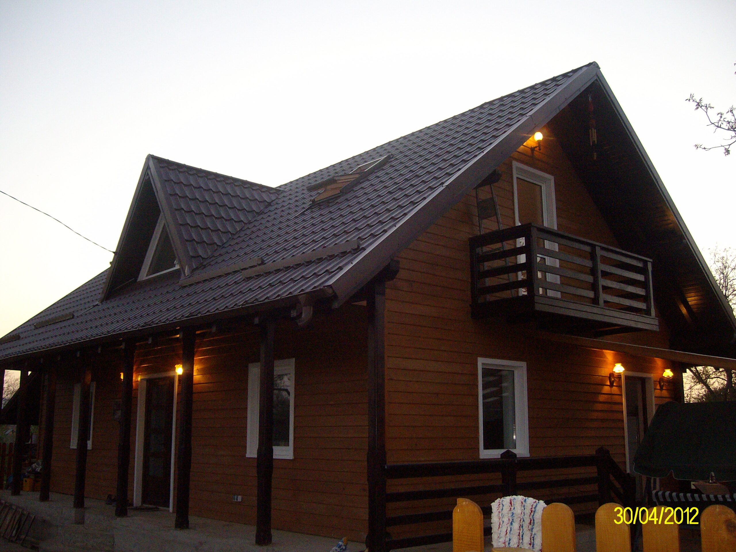 Construcția la casă începută în iunie 2011