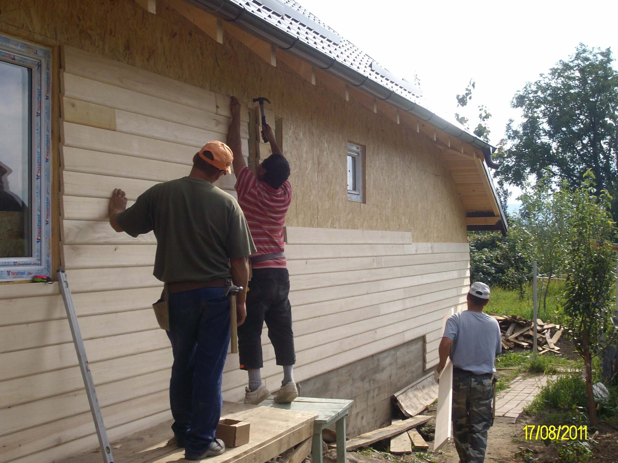 Construcția la casă începută în iunie 2011