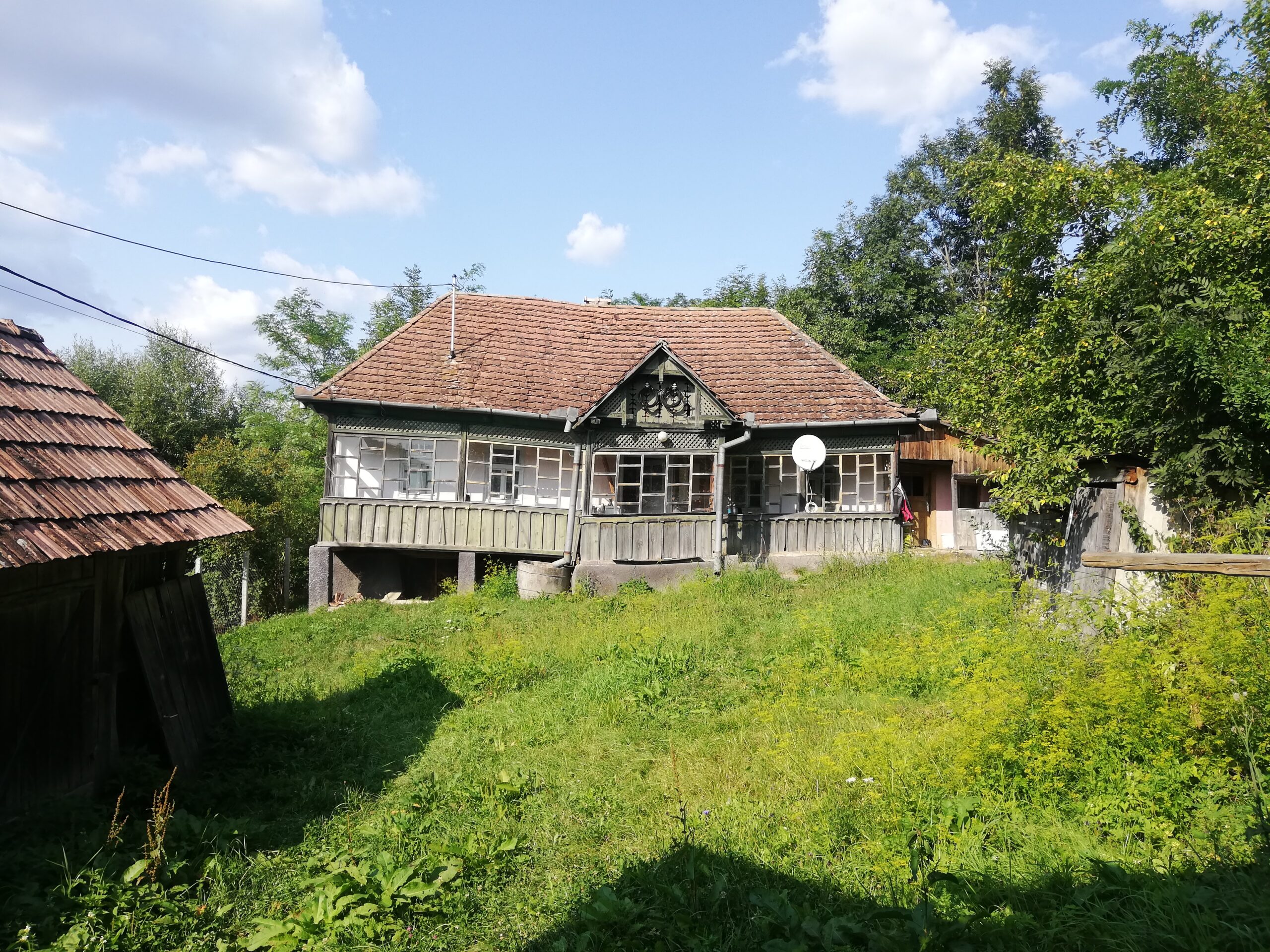 Cum arăta casa înainte și în proces de renovare
