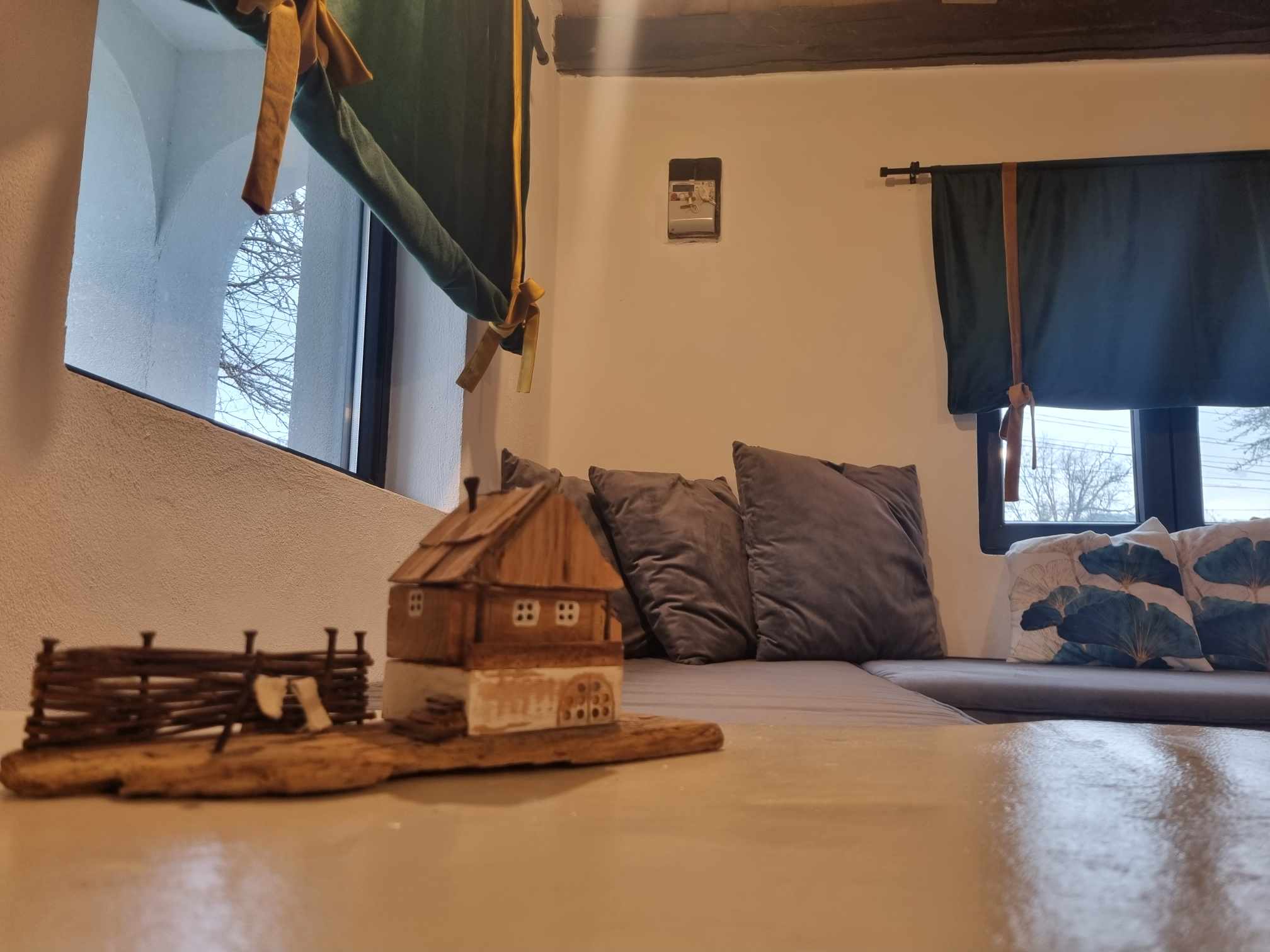 Cuplul și-a dorit să integreze în design elemente moderne, dar și tradiționale