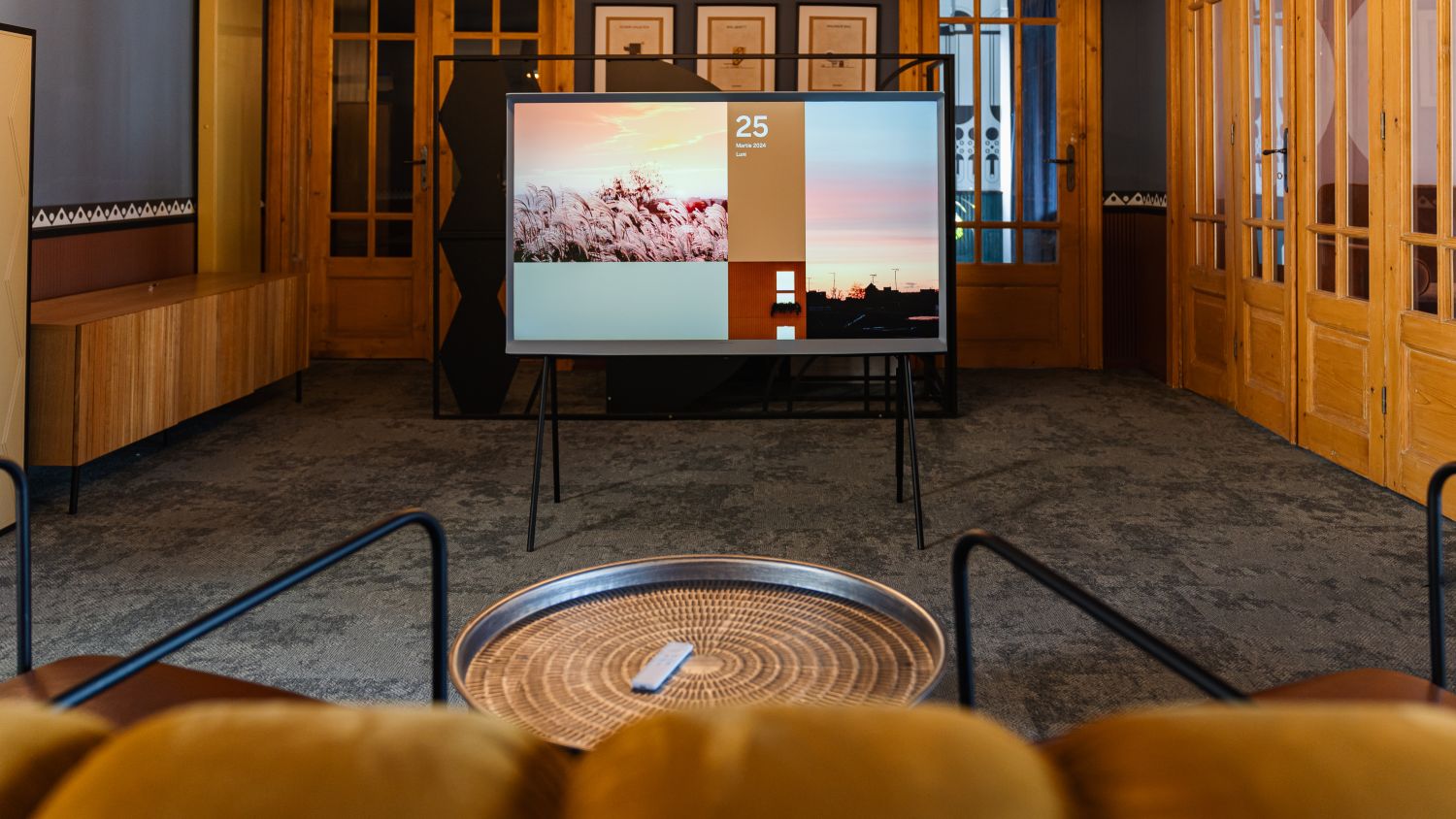 samsung the serif amenajare living mic open space