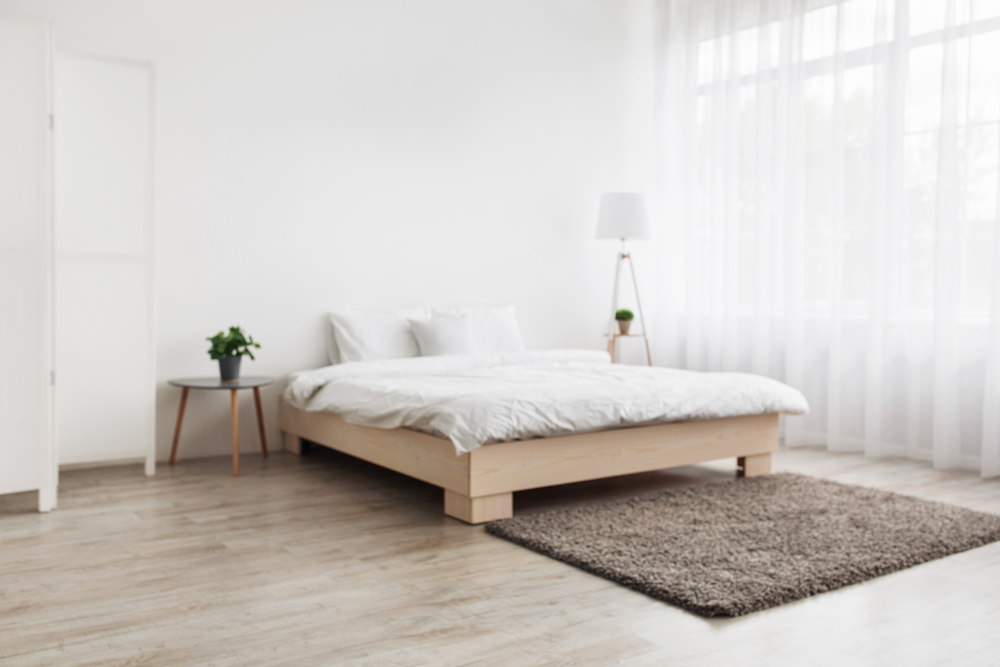 dormitor amenajat in stil minimalist