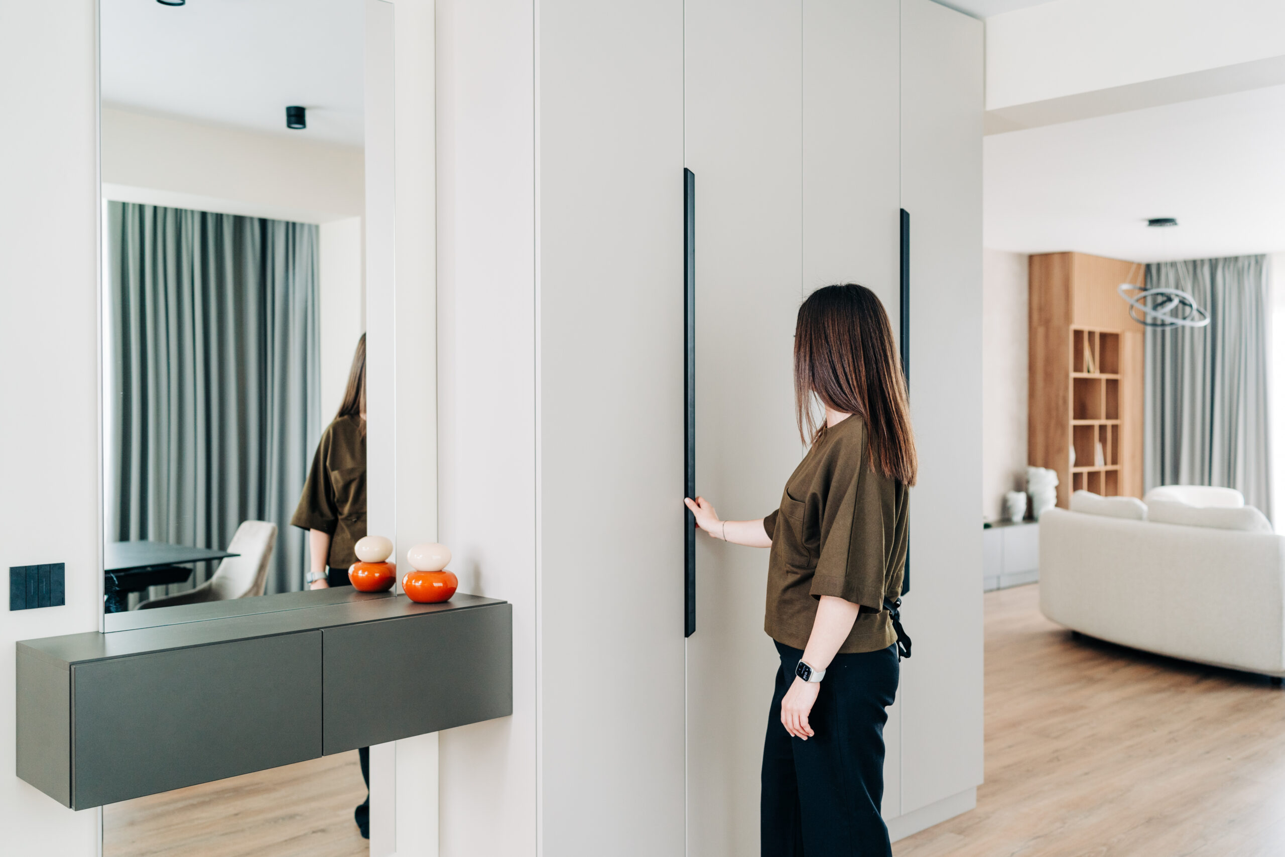 apartament Bragadiru depozitare hol