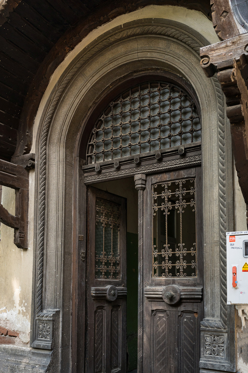 14.2. casa stil brancovenesc - casa ienachita