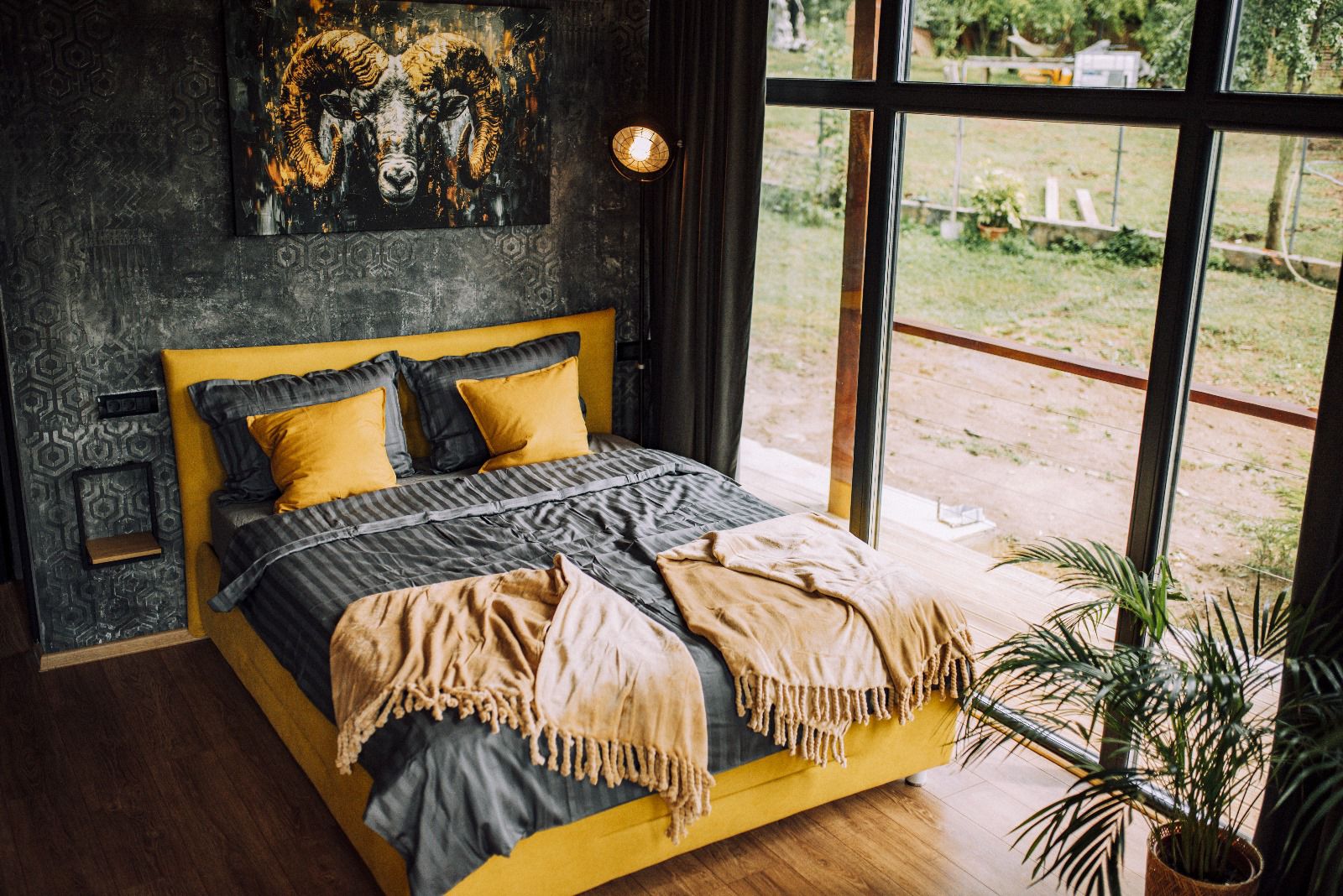 Design-ul este realizat exclusiv de proprietari