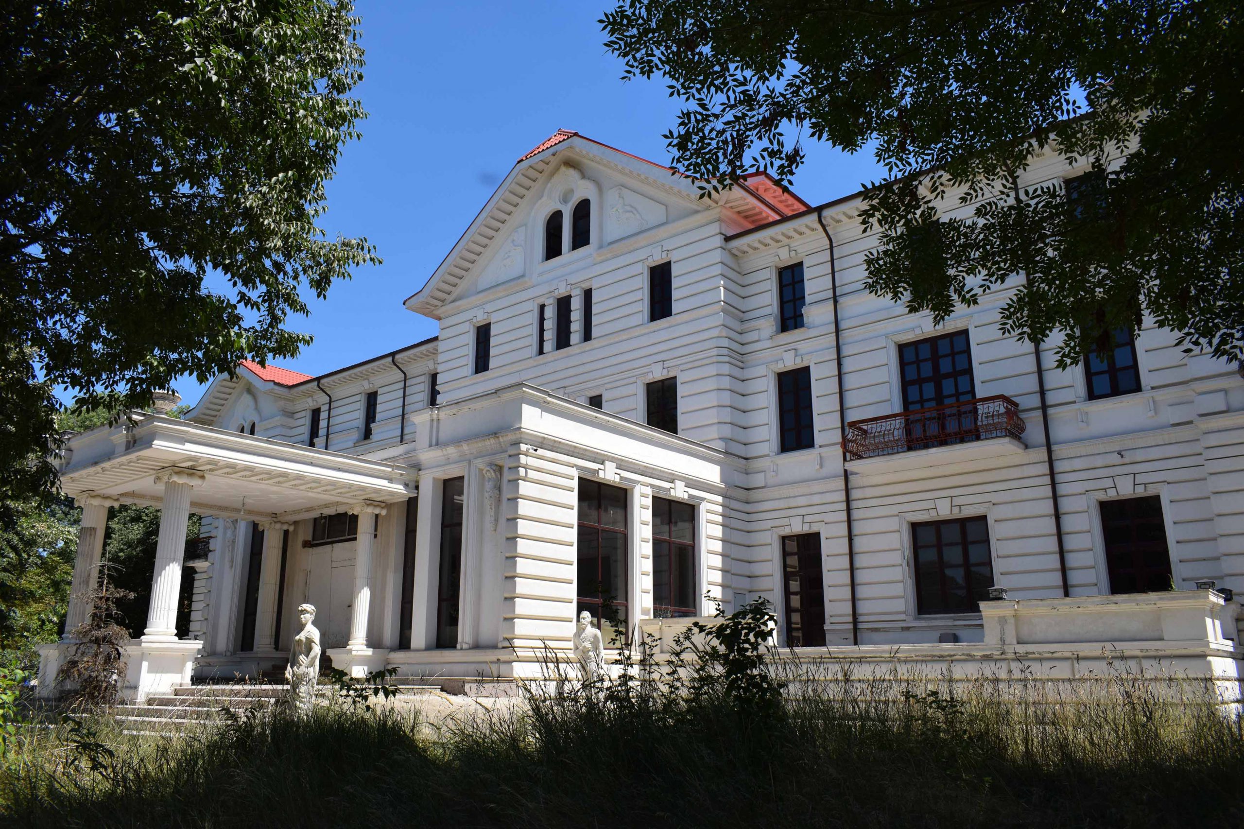 Hotelul Movilă, actual Parc/foto boemasiloisir.ro