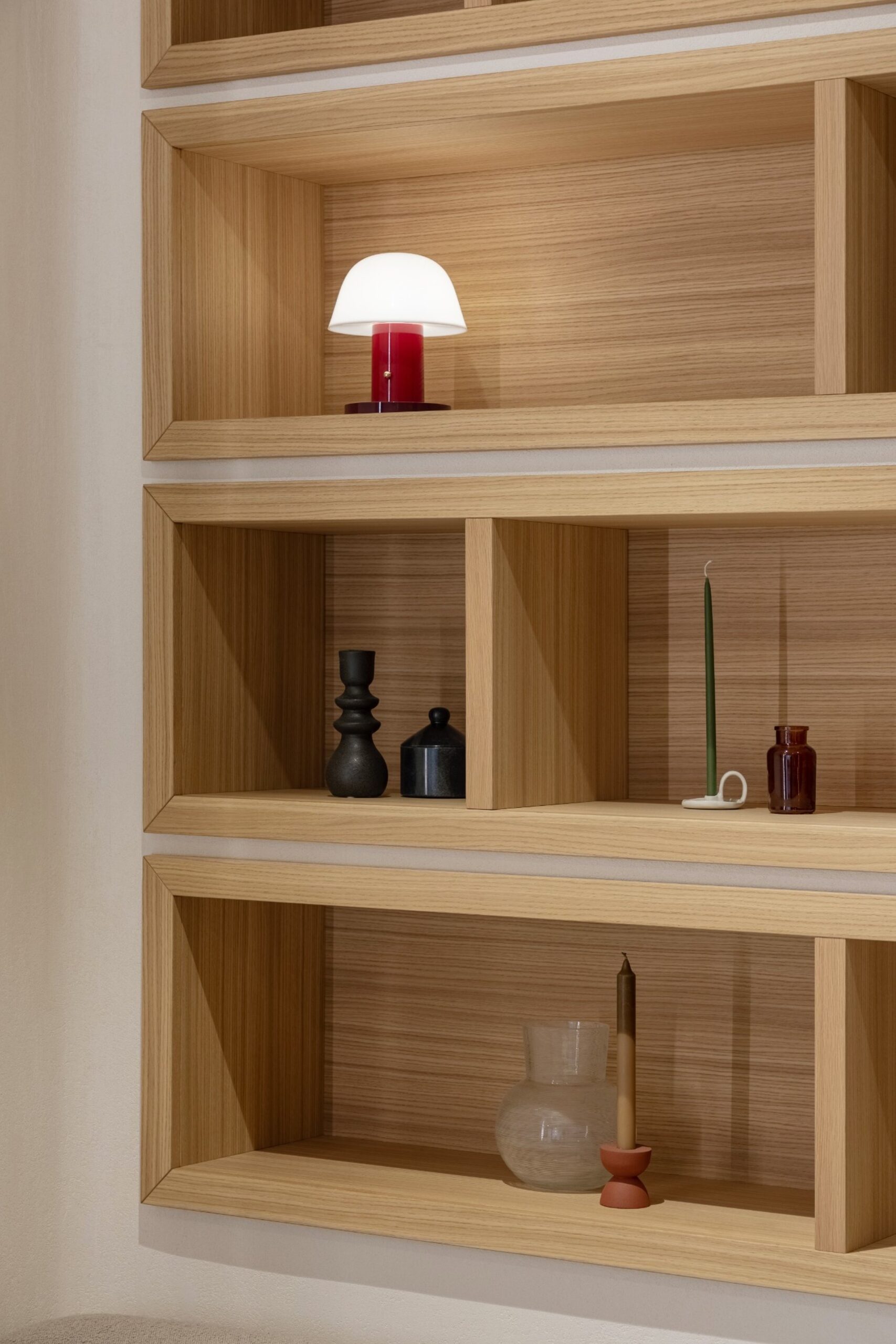 apartament București bibliotecă