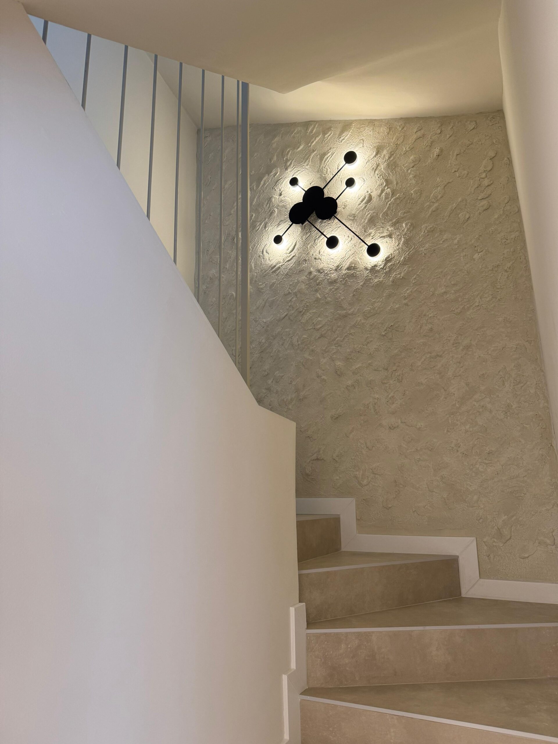 Casa amenajată creativ în stilul Wabi Sabi