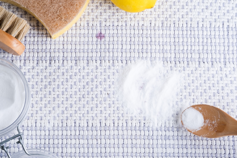 aplicare bicarbonat de sodiu pe covor solutii homemade mirosuri neplacute