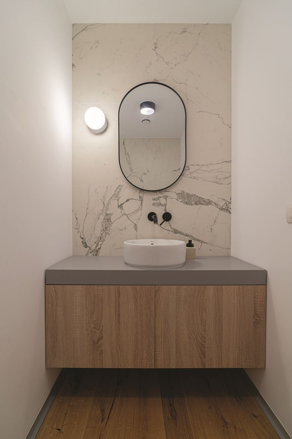 amenajare baie ceramica model marmura