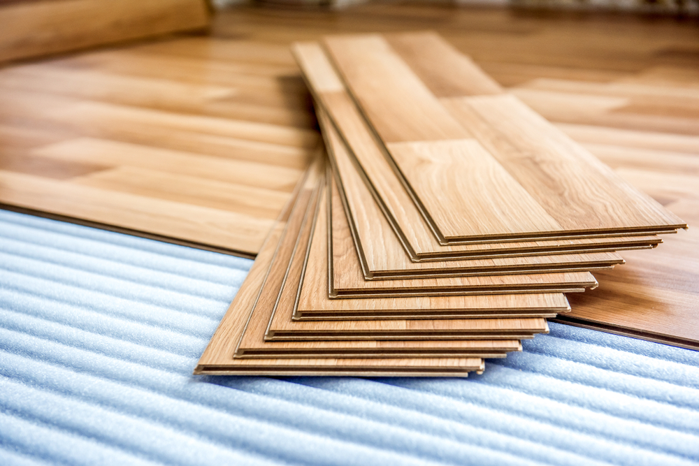 parchet laminat baie